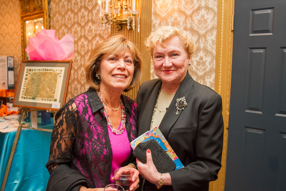%_tempFileNameGala_2014_044%