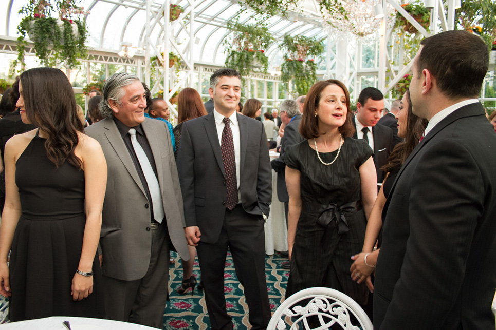 %_tempFileNameGala_2014_052%