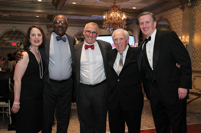 %_tempFileNameGala_2017_076%