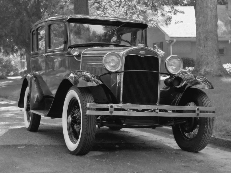 Historic_14_AntiqueFord